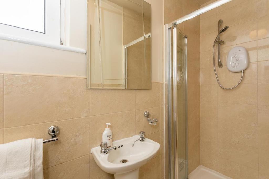 Town Square Townhouse - Best Location In Galway Exteriér fotografie