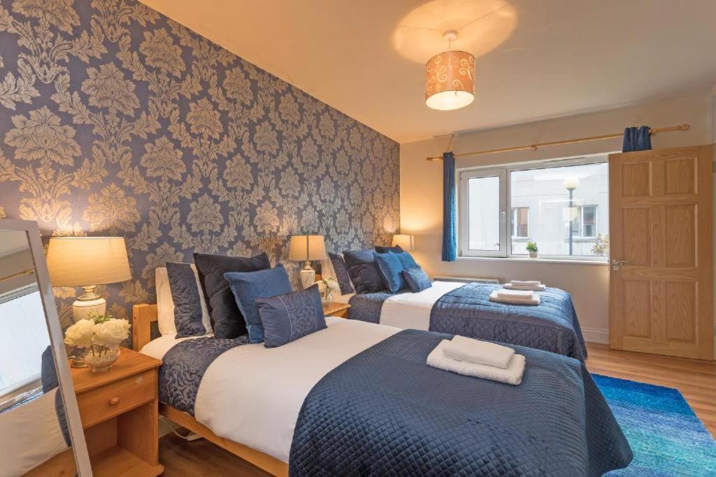 Town Square Townhouse - Best Location In Galway Exteriér fotografie